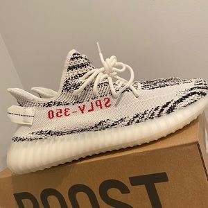 Adidas Yeezys boost 350 V2 Zebra